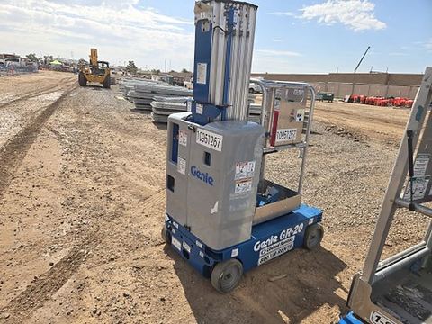 2019 GENIE GR-20 Vertical Lift 18-20' Elec Self Propelled