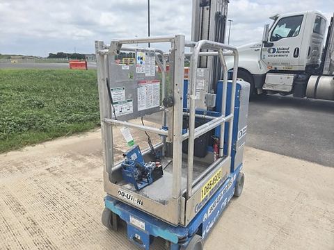 2019 GENIE GR-20 Vertical Lift 18-20' Elec Self Propelled