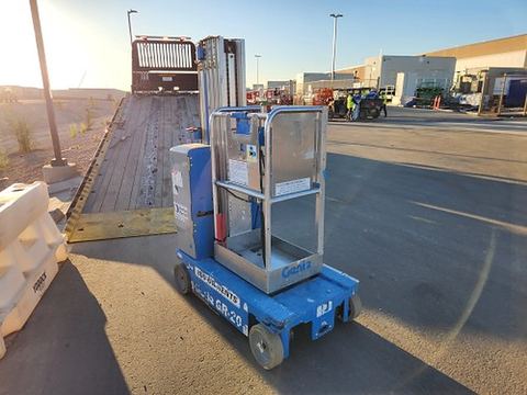 2019 GENIE GR-20 Vertical Lift 18-20' Elec Self Propelled