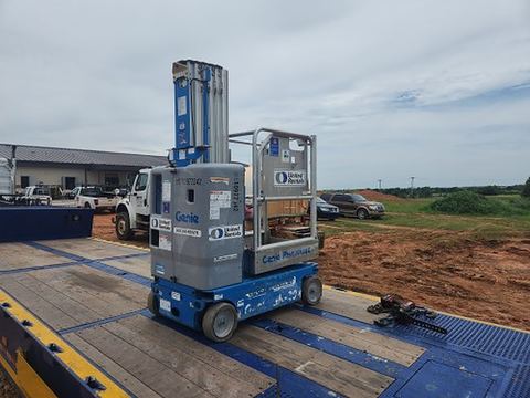 2019 GENIE GR-20 Vertical Lift 18-20' Elec Self Propelled