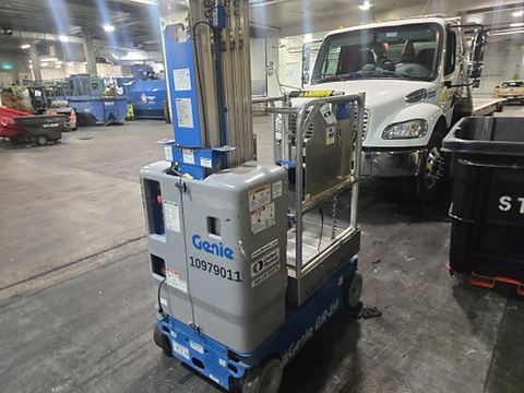 2019 GENIE GR-20 Vertical Lift 18-20' Elec Self Propelled