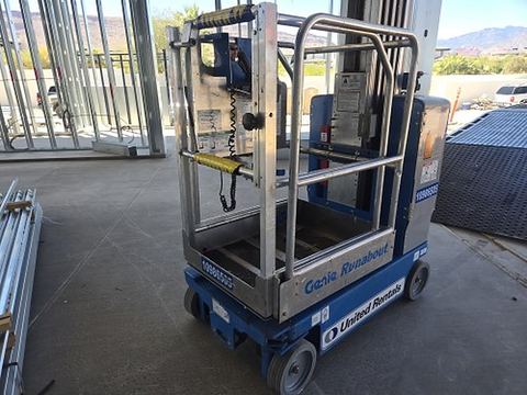 2019 GENIE GR-20 Vertical Lift 18-20' Elec Self Propelled