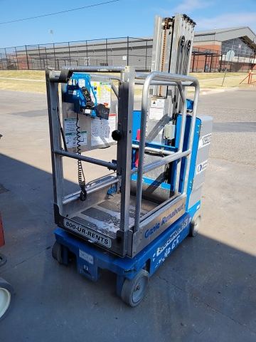 2019 GENIE GR-20 Vertical Lift 18-20' Elec Self Propelled
