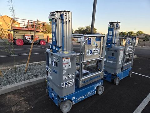 2019 GENIE GR-20 Vertical Lift 18-20' Elec Self Propelled