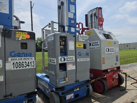2019 GENIE GR-20 Vertical Lift 18-20' Elec Self Propelled