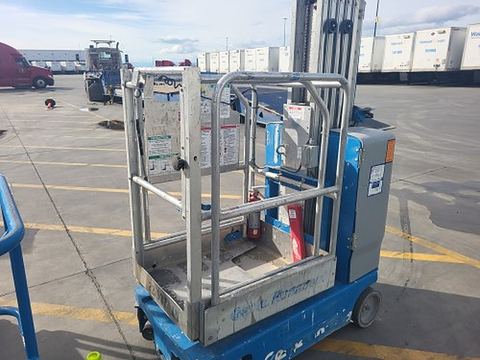 2019 GENIE GR-20 Vertical Lift 18-20' Elec Self Propelled