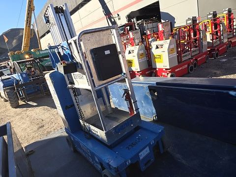 2019 GENIE GR-20 Vertical Lift 18-20' Elec Self Propelled