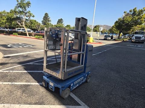 2019 GENIE GR-20 Vertical Lift 18-20' Elec Self Propelled