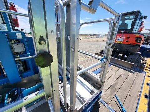 2019 GENIE GR-20 Vertical Lift 18-20' Elec Self Propelled