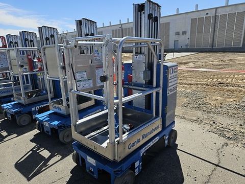 2019 GENIE GR-20 Vertical Lift 18-20' Elec Self Propelled