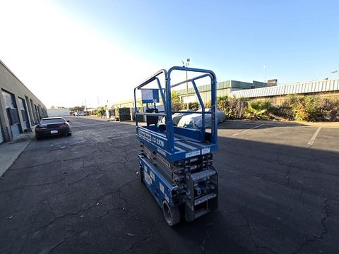 2019 GENIE GS-1930 Scissor Lift 19' Electric