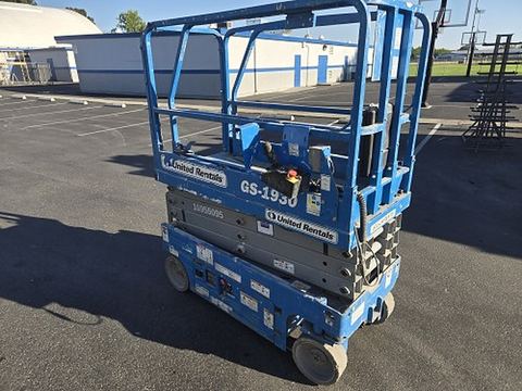 2019 GENIE GS-1930 Scissor Lift 19' Electric