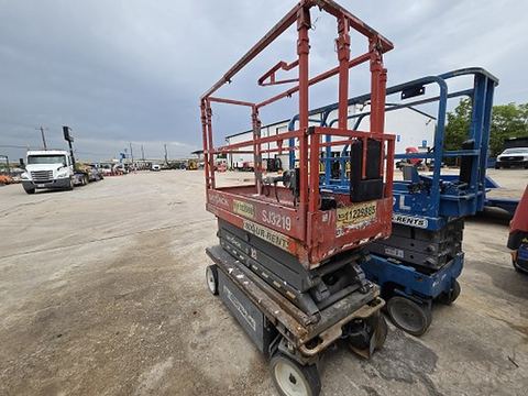 2019 GENIE GS-1930 Scissor Lift 19' Electric