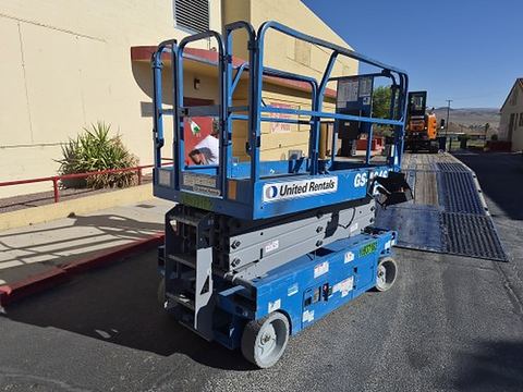 2019 GENIE GS-2646 Scissor Lift 24-26' Electric 46-68" Wide
