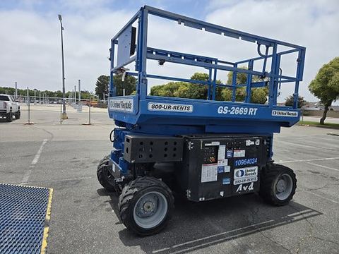 2019 GENIE GS-2669 RT Scissor Lift 25-27' Ic 4Wd