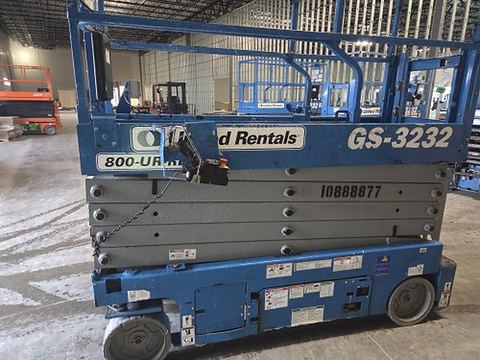 2019 GENIE GS-3232 Scissor Lift 30-33' Electric 32" Wide
