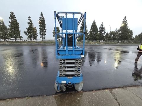 2019 GENIE GS-3232 Scissor Lift 30-33' Electric 32" Wide