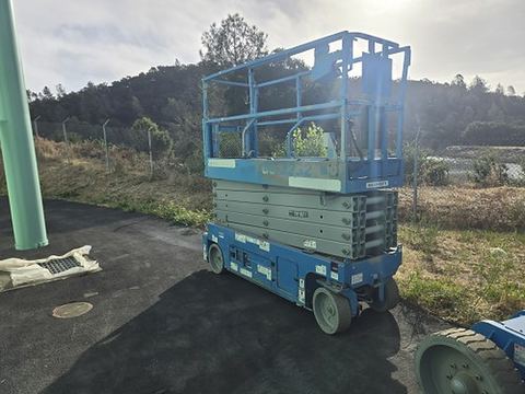 2019 GENIE GS-3232 Scissor Lift 30-33' Electric 32" Wide