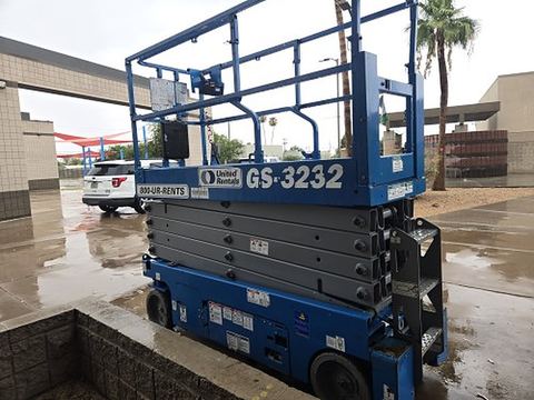 2019 GENIE GS-3232 Scissor Lift 30-33' Electric 32" Wide