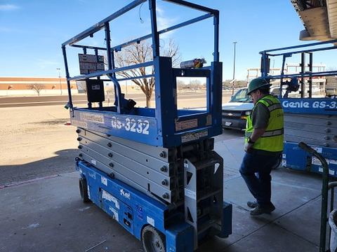 2019 GENIE GS-3232 Scissor Lift 30-33' Electric 32" Wide