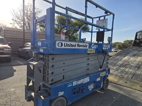 2019 GENIE GS-3232 Scissor Lift 30-33' Electric 32" Wide