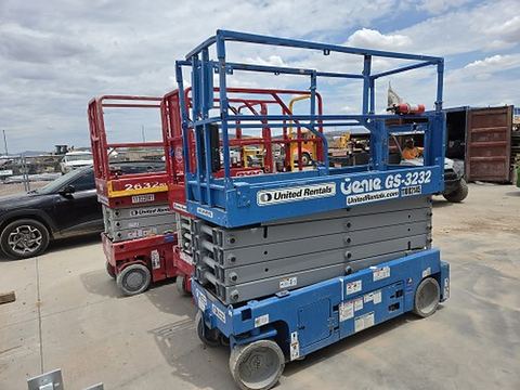 2019 GENIE GS-3232 Scissor Lift 30-33' Electric 32" Wide