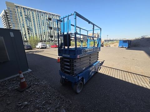 2019 GENIE GS-3232 Scissor Lift 30-33' Electric 32" Wide
