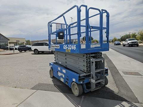 2019 GENIE GS-3246 Scissor Lift 30-35' Electric 46-48" Wide