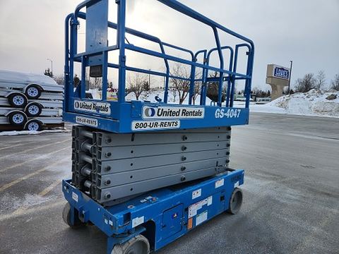 2019 GENIE GS-4047 Scissor Lift 39-40' Electric 45-48"Wide