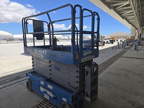 2019 GENIE GS-4047 Scissor Lift 39-40' Electric 45-48"Wide
