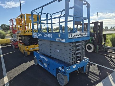2019 GENIE GS-4047 Scissor Lift 39-40' Electric 45-48"Wide