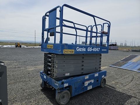 2019 GENIE GS-4047 Scissor Lift 39-40' Electric 45-48"Wide