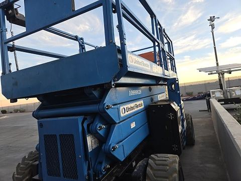 2019 GENIE GS-4390 RT Scissor Lift 36-49' Ic 4Wd