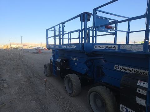 2019 GENIE GS-4390 RT Scissor Lift 36-49' Ic 4Wd