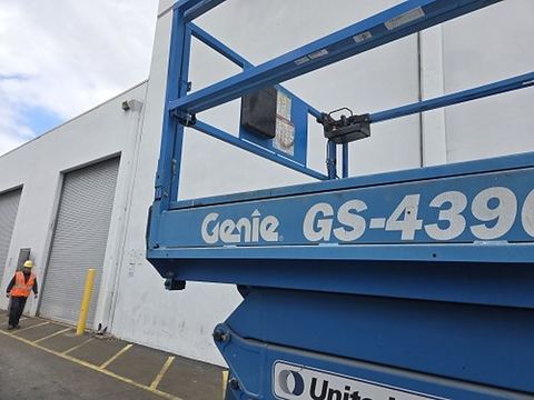 2019 GENIE GS-4390 RT Scissor Lift 36-49' Ic 4Wd