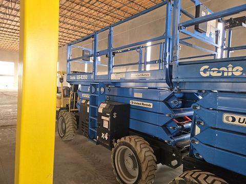 2019 GENIE GS-4390 RT Scissor Lift 36-49' Ic 4Wd