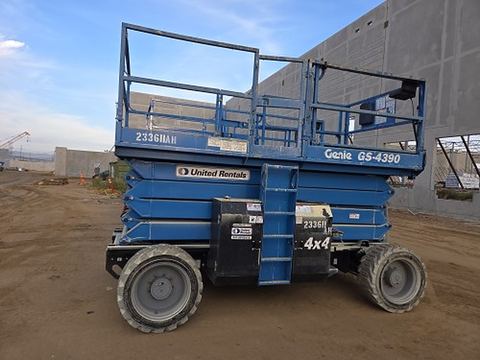 2019 GENIE GS-4390 RT Scissor Lift 36-49' Ic 4Wd