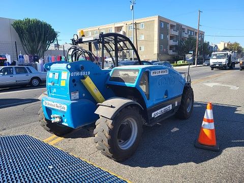2019 GENIE GTH-5519 Forklift Variable Reach 5000# 16-20'