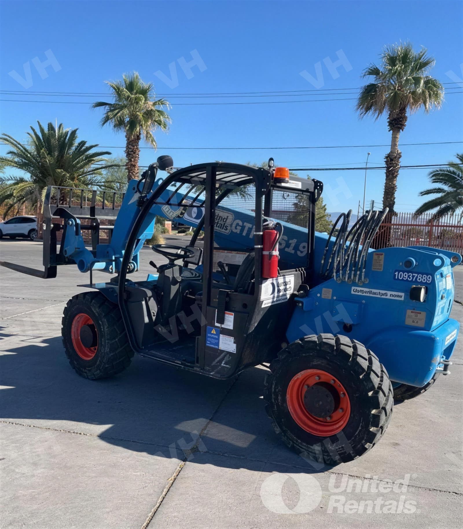 2019 Genie GTH-5519 FORKLIFT VARIABLE REACH 5000# 16-20'