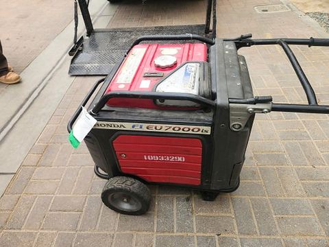 2019 HONDA EU7000IAT1 Generator 7.0-7.4 Kw