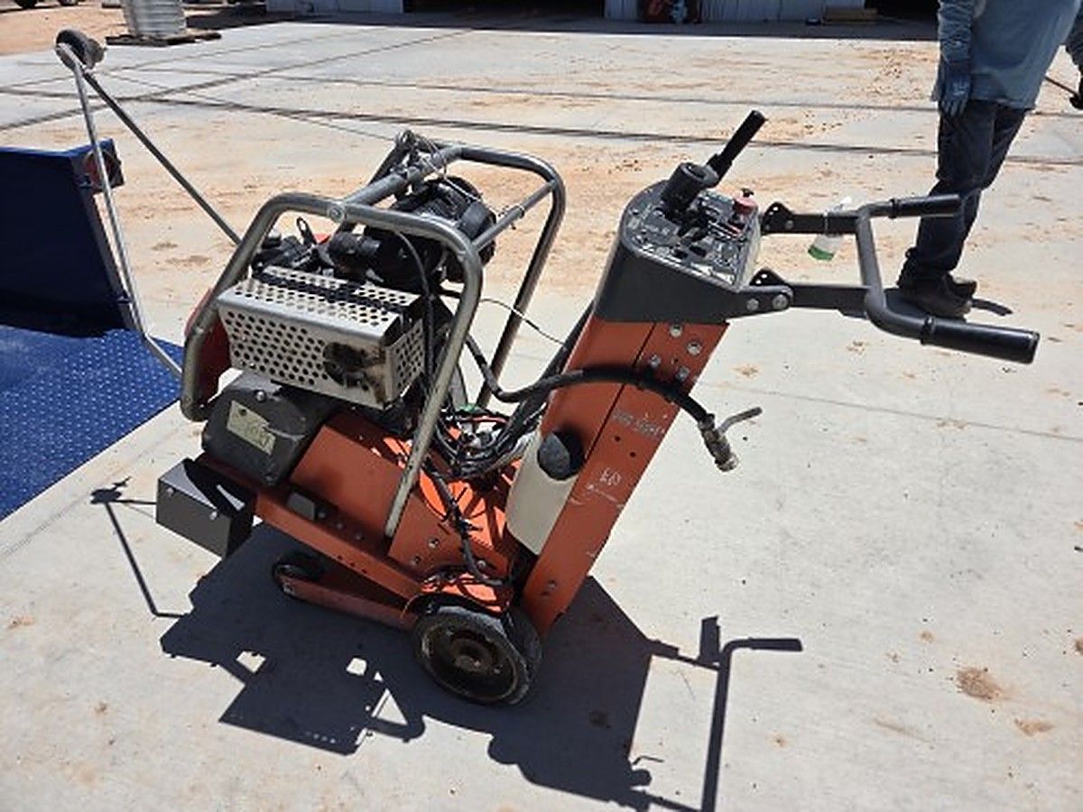 HUSQVARNA FS520 photo 2