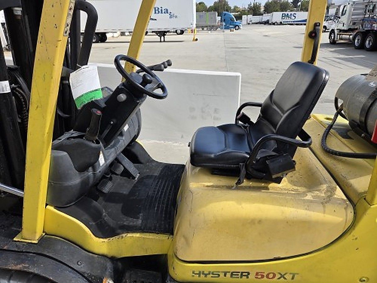 HYSTER H50XT photo 3
