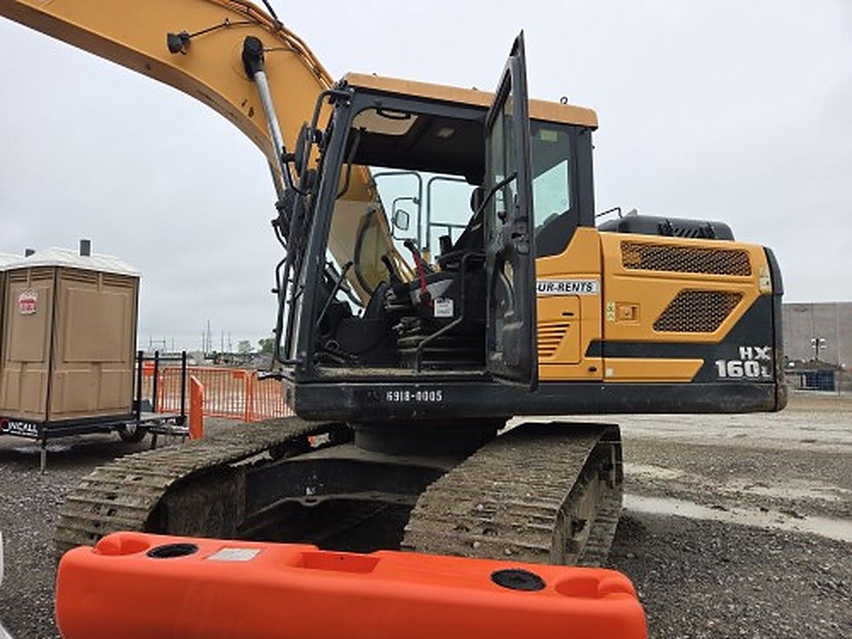 HYUNDIA HX160L photo 2
