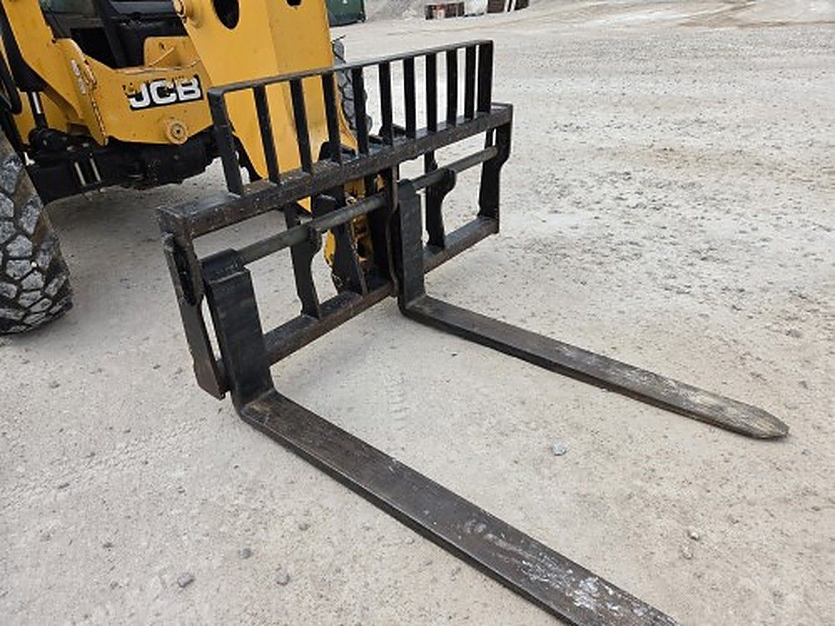 JCB 509-42 photo 3
