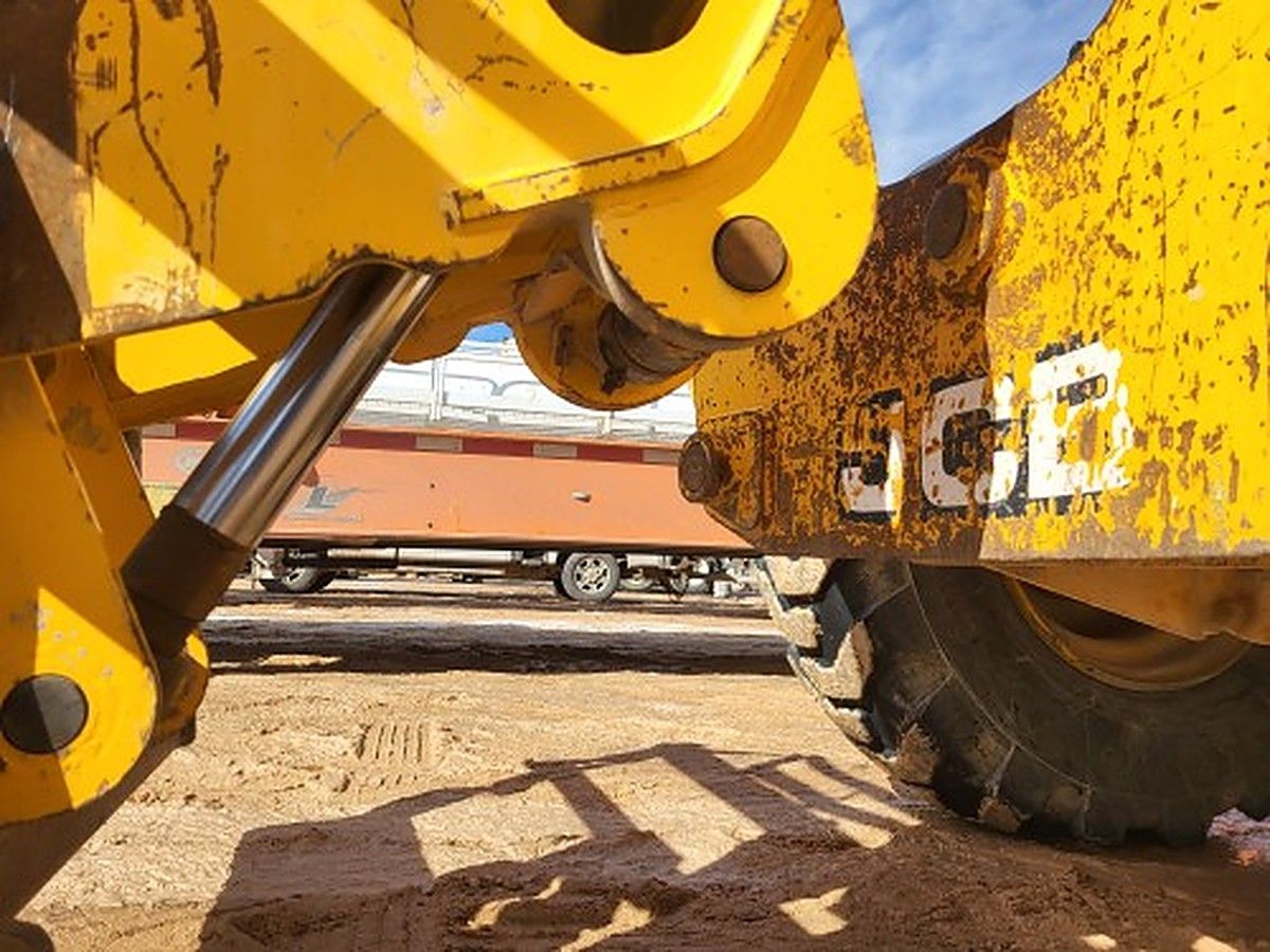 JCB 510-56 S photo 4