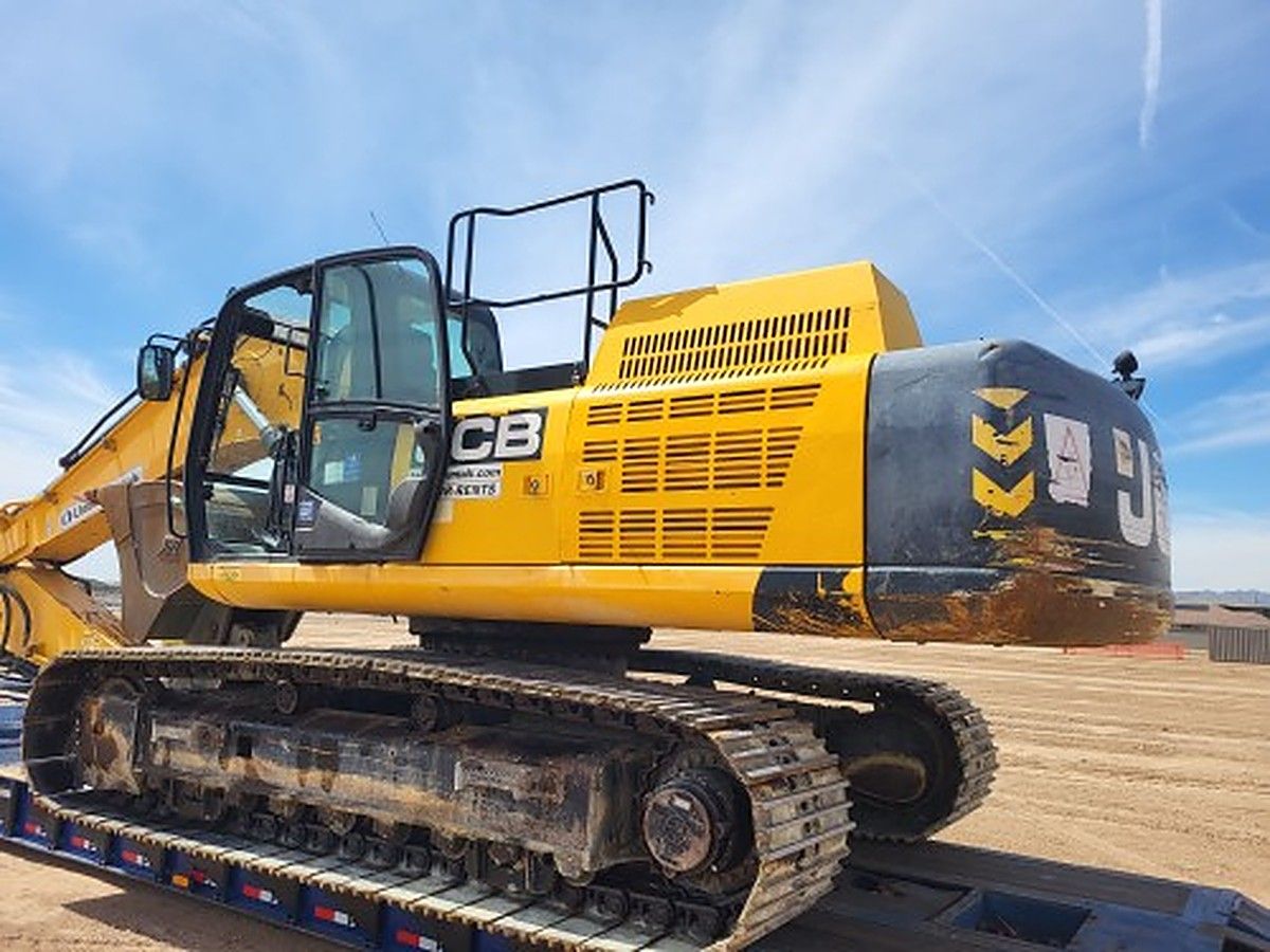 JCB JS370 LC photo 2