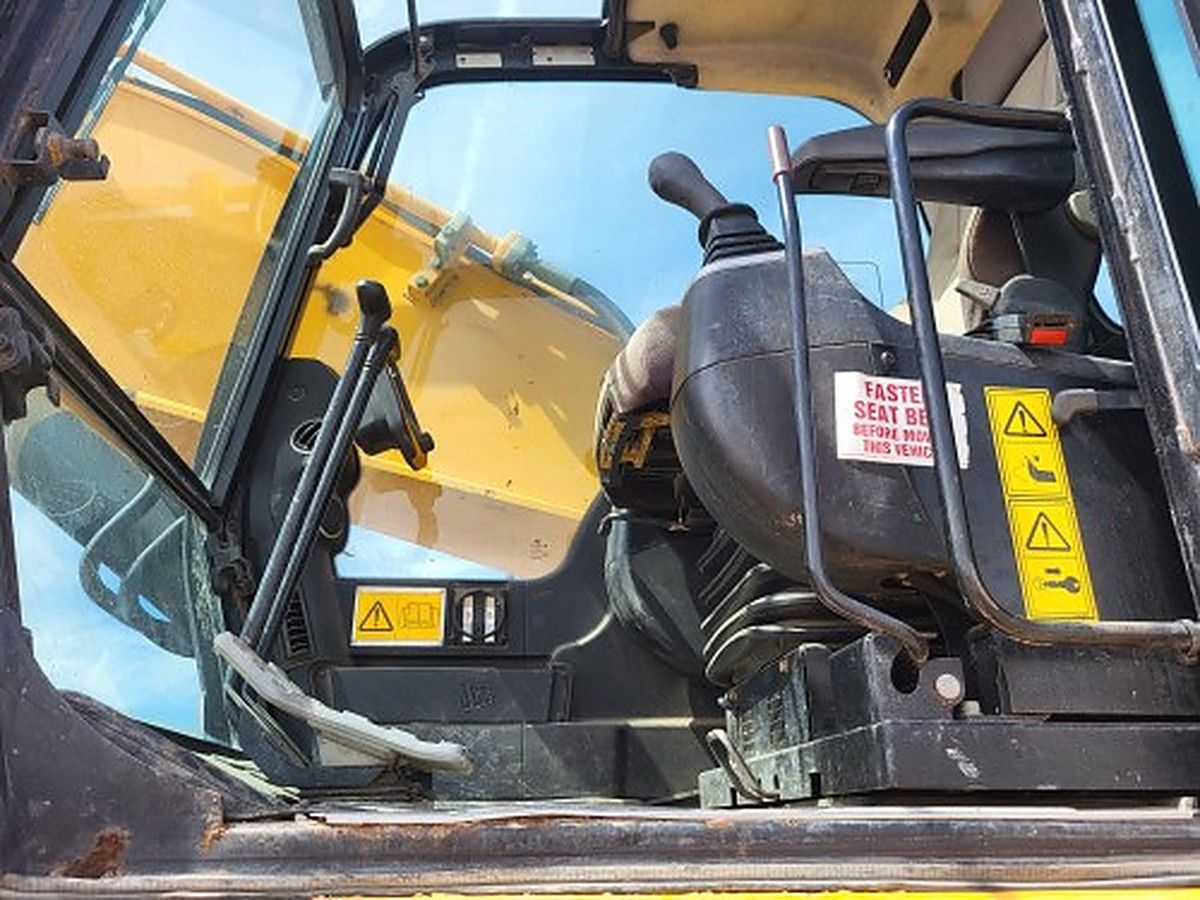 JCB JS370 LC photo 7