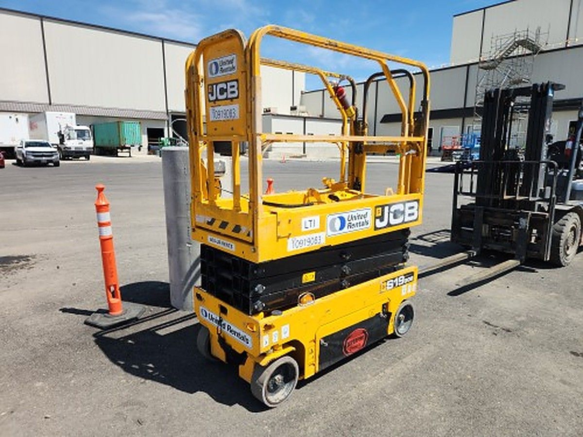 JCB S1930E photo 3