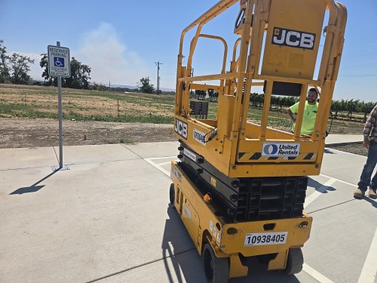 JCB S1930E photo 2