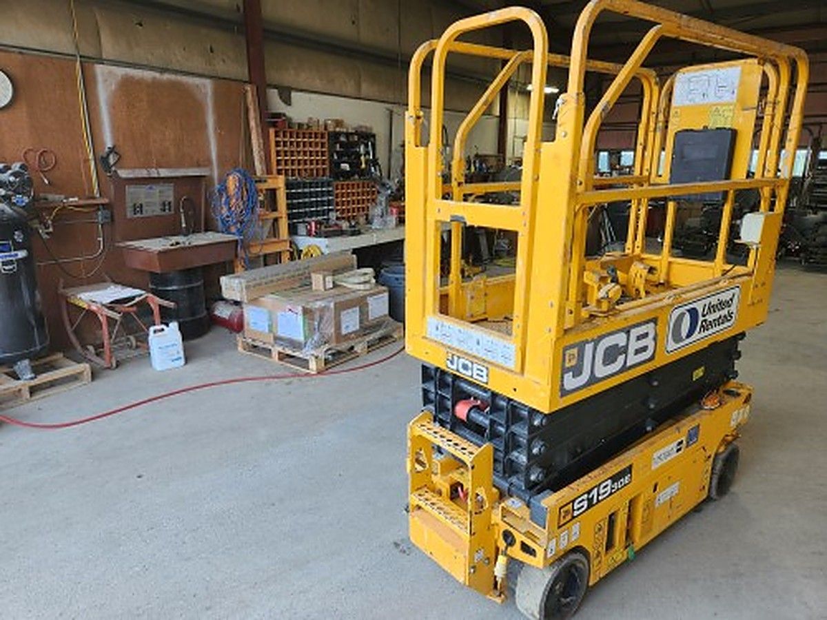 JCB S1930E photo 11